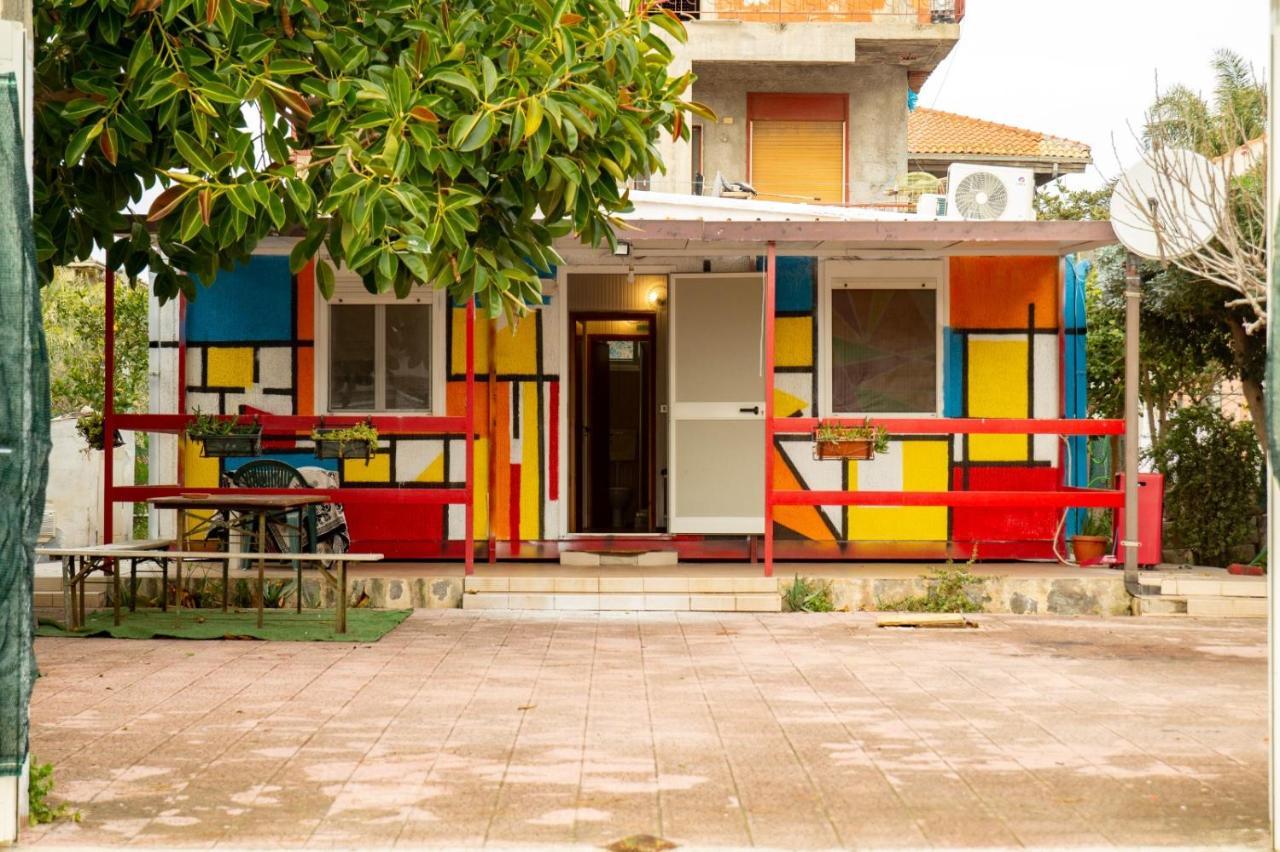 فندق كاتانيافي  La Casetta Colorata المظهر الخارجي الصورة